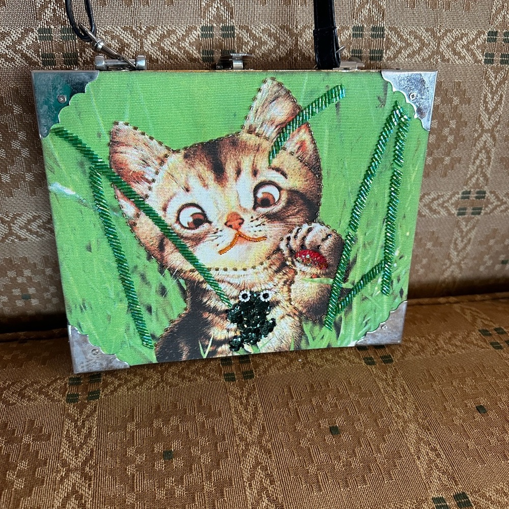 Adorable vintage cigar box purse with cute cat playing with a black beaded fish